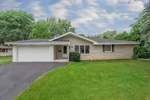 5912 Sugarbush, Greendale, WI 53129