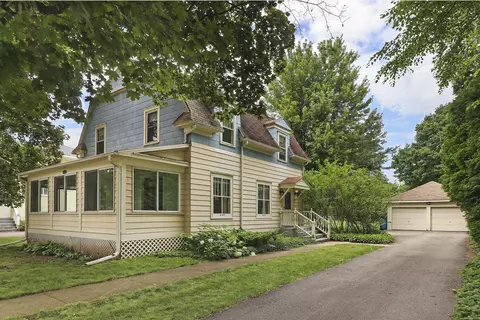 136 Maple, Walworth, WI 53184