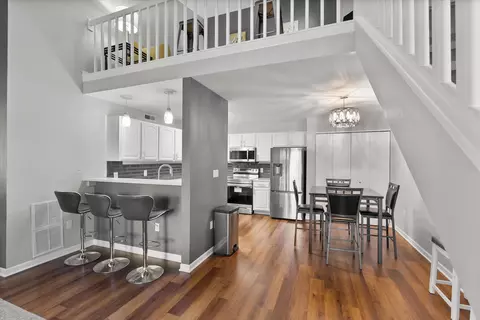 4889 W Maple Leaf, Greenfield, WI 53220