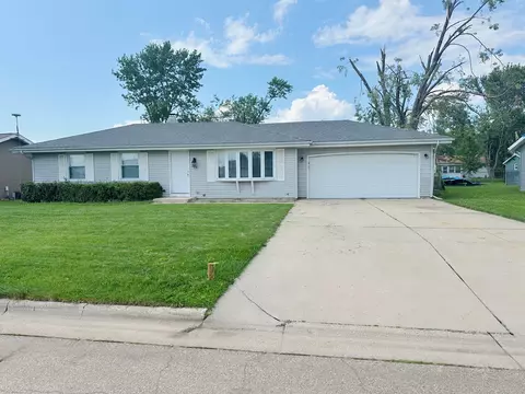 724 Edison, Janesville, WI 53546