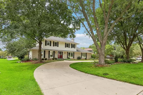 1085 Greenridge, Brookfield, WI 53045