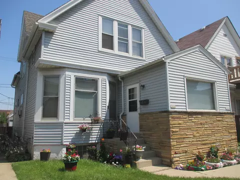2808 W Lincoln, Milwaukee, WI 53215