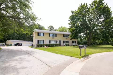 719 Princeton, Hartland, WI 53029