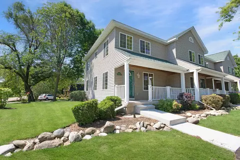 218 Elmhurst #D-4, Williams Bay, WI 53191