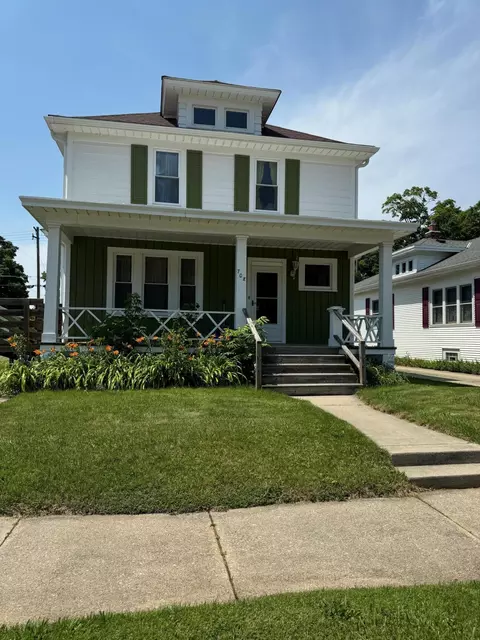 708 Belmont, Racine, WI 53405