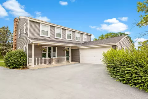 17830 Colline Vue, Brookfield, WI 53045