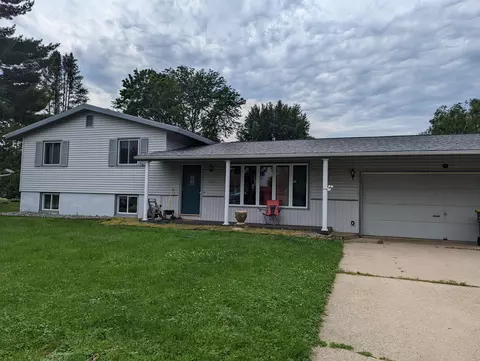 105 Lawrence, Tomah, WI 54660