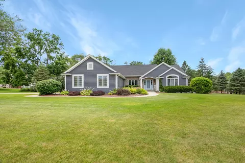 28615 Tamarack, Waterford, WI 53185