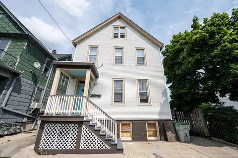 1726 N Arlington, Milwaukee, WI 53202