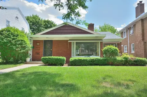 2550 N Sherman, Milwaukee, WI 53210