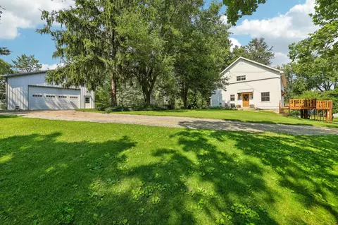 s30w31922 County Rd E, Genesee, WI 53189