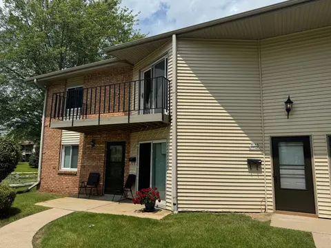 w168n11461 El Camino, Germantown, WI 53022