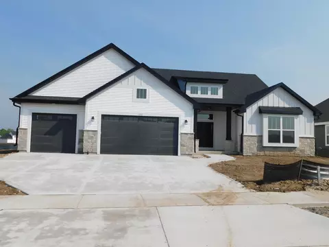 1019 Candleberry, Grafton, WI 53024