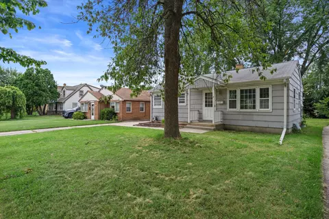 2183 S 98th, West Allis, WI 53227