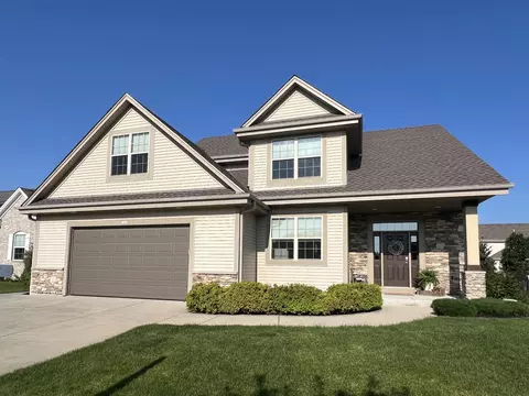 1420 Blazing Star, Oconomowoc, WI 53066