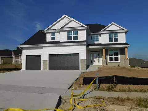 728 Hummingbird, Grafton, WI 53024