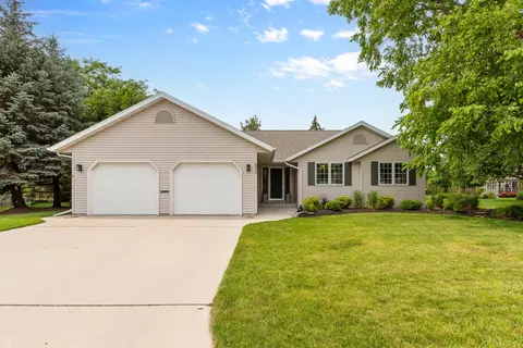 692 River Oaks, Sheboygan Falls, WI 53085