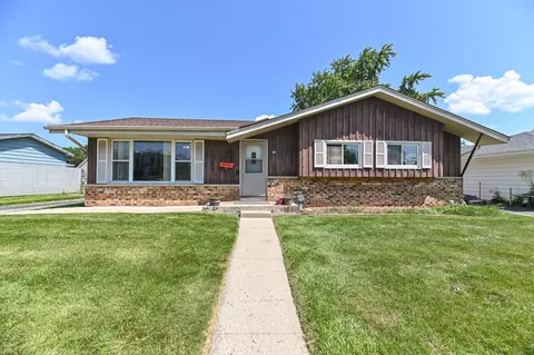 5632 Byrd, Racine, WI 53406