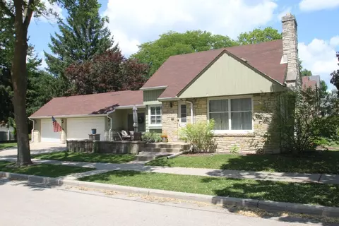 8300 W Meinecke, Wauwatosa, WI 53213