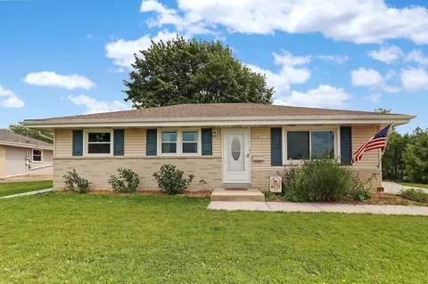 n85w14723 Macarthur, Menomonee Falls, WI 53051