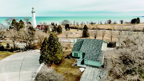 707 Tower, Wind Point, WI 53402