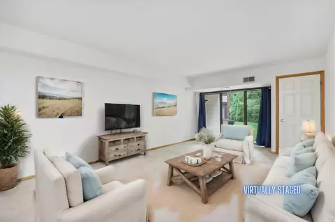 1600 W Green Tree #B 130, Glendale, WI 53209