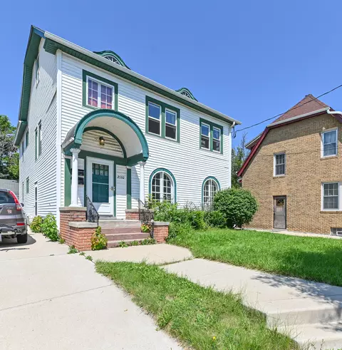 2530 Taylor, Racine, WI 53403