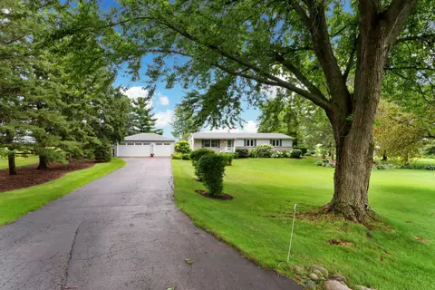 w5861 Brian Drive, Sugar Creek, WI 53121