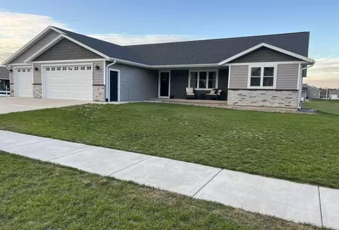 2121 Prairie, Holmen, WI 54636