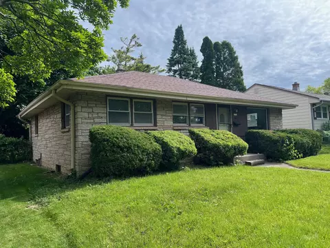 3316 E Whittaker, Cudahy, WI 53110