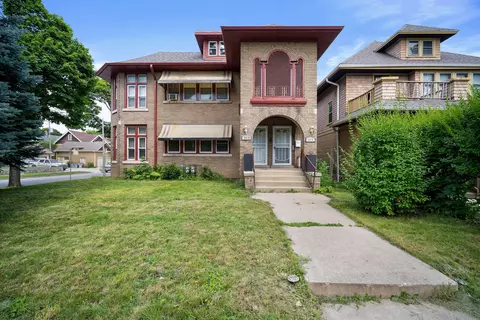 2876 N 49th #2878, Milwaukee, WI 53210