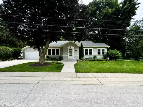 229 Fountain, Waukesha, WI 53186