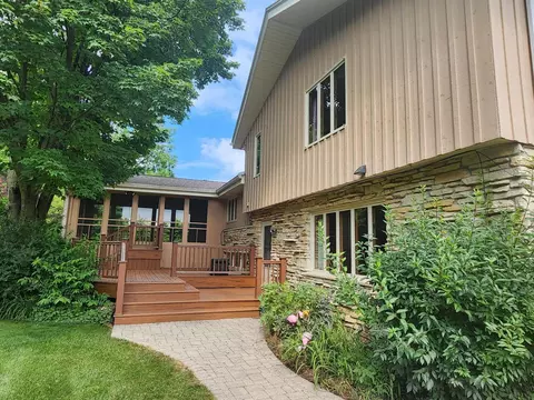 9003 Glenwood, Greendale, WI 53129