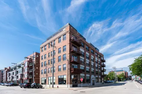 525 E Chicago #305, Milwaukee, WI 53202