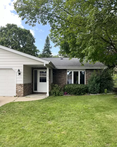 1508 Hans #1510, West Bend, WI 53090