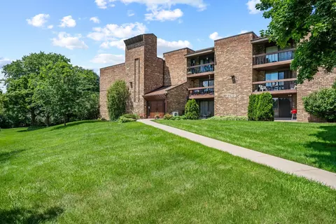 3765 N 88th #206, Milwaukee, WI 53222