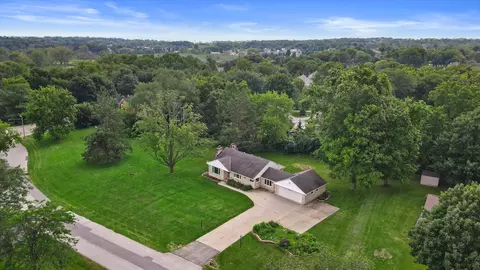 15665 Brentwood, Brookfield, WI 53005