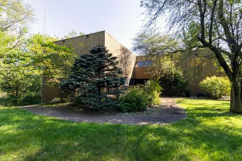 5942 Bender, Burlington, WI 53105