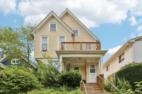 3238 N Cambridge #3240, Milwaukee, WI 53211