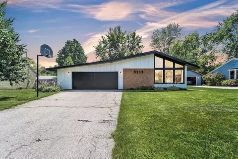 5215 W Wahner, Brown Deer, WI 53223