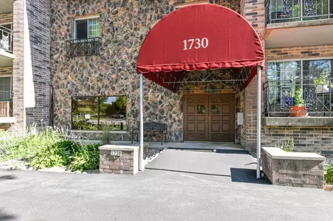 1730 W Green Tree #205, Glendale, WI 53209