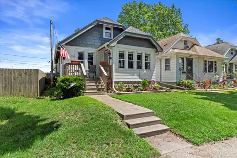 1736 S 69th, West Allis, WI 53214