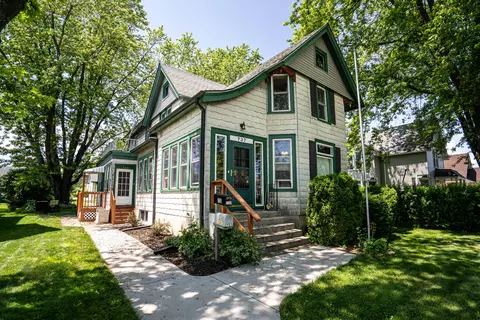 735 N Wisconsin #737, Port Washington, WI 53074