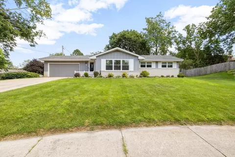 1315 Edward, West Bend, WI 53095