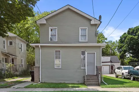1024 Pearl, Racine, WI 53403