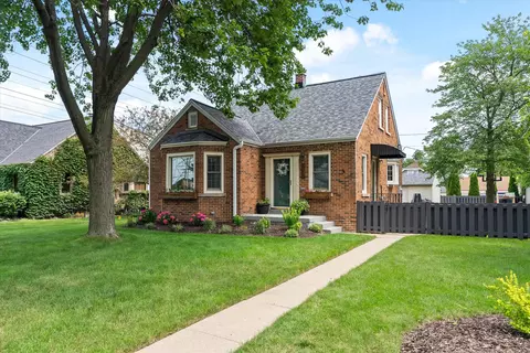 4072 S Burrell, Milwaukee, WI 53207