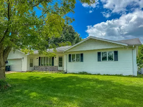 203 We Go, Fox Lake, WI 53933