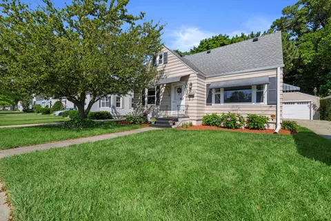 2428 Johnson, Kenosha, WI 53143