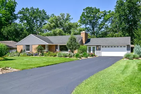 2511 N 117th, Wauwatosa, WI 53226