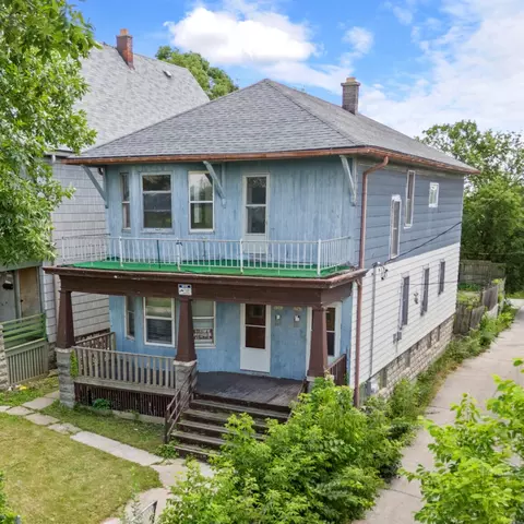 3541 W Cherry #3543, Milwaukee, WI 53208